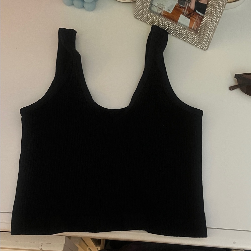 Black crop top